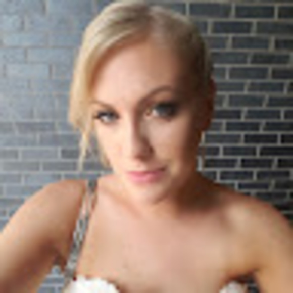 Meet your Posher, Lindsay - Picture 1 of 1